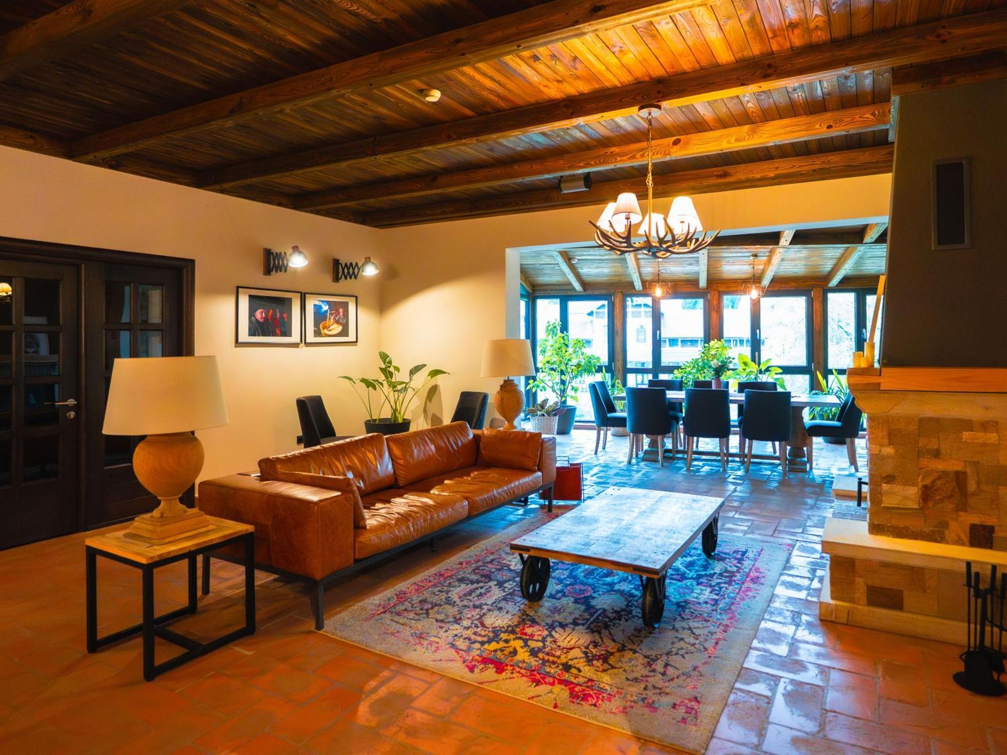 Kaban Boutique - 5Star Central Villa In Vatra Dornei Exterior foto